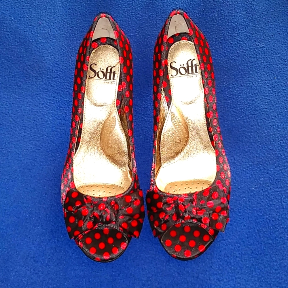 Sofft Black and red polka dot heels